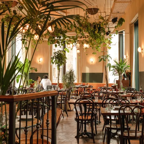 Shoreditch restaurant mezzanine.
